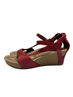 Teva Red Leather Comfort Wedge T-Strap Sandals Size 9
